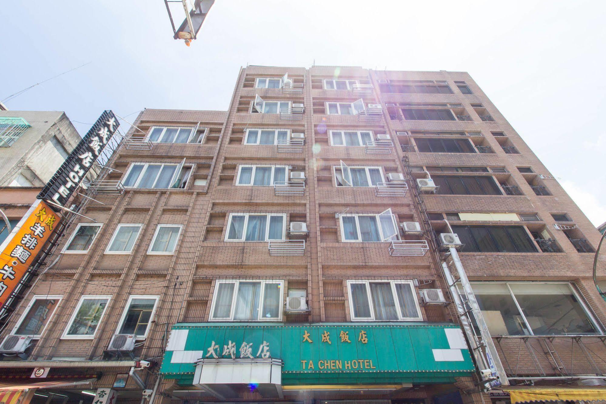 Day Chen Hotel Yilan Dış mekan fotoğraf