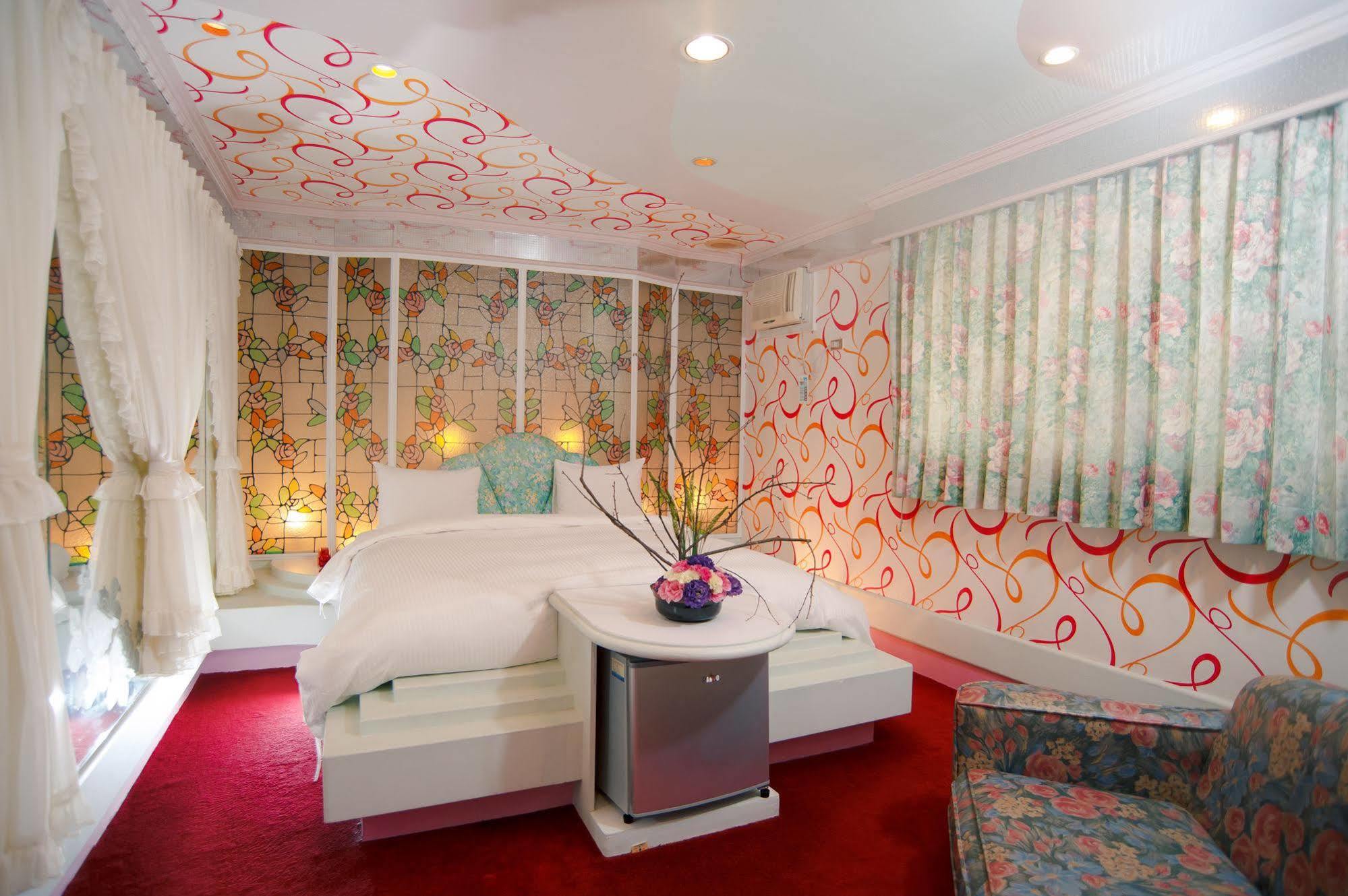 Day Chen Hotel Yilan Dış mekan fotoğraf