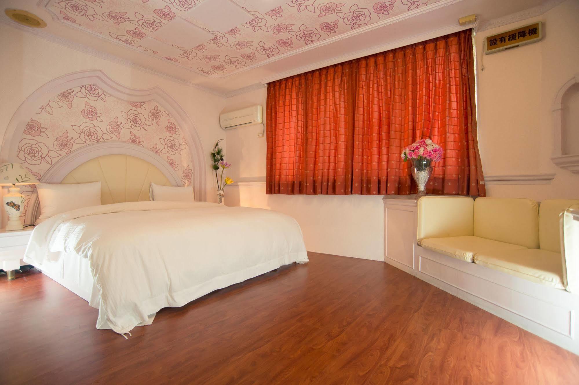 Day Chen Hotel Yilan Dış mekan fotoğraf